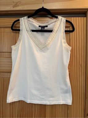 Jones New York White Lace-Trim V-Neck Tank
